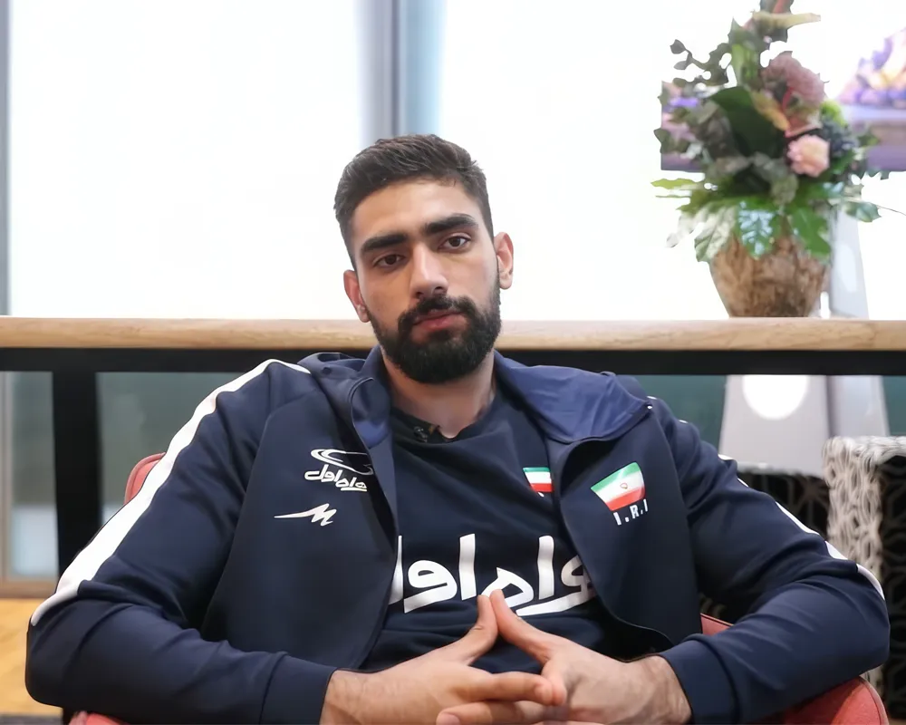 بیوگرافی علی حاجی پور (والیبالیست) از شروع تا تیم ملی