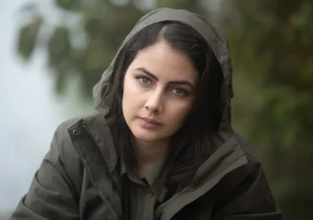 بیوگرافی فرزانه فرنام از شروع بازیگری تا شهرت و علایق