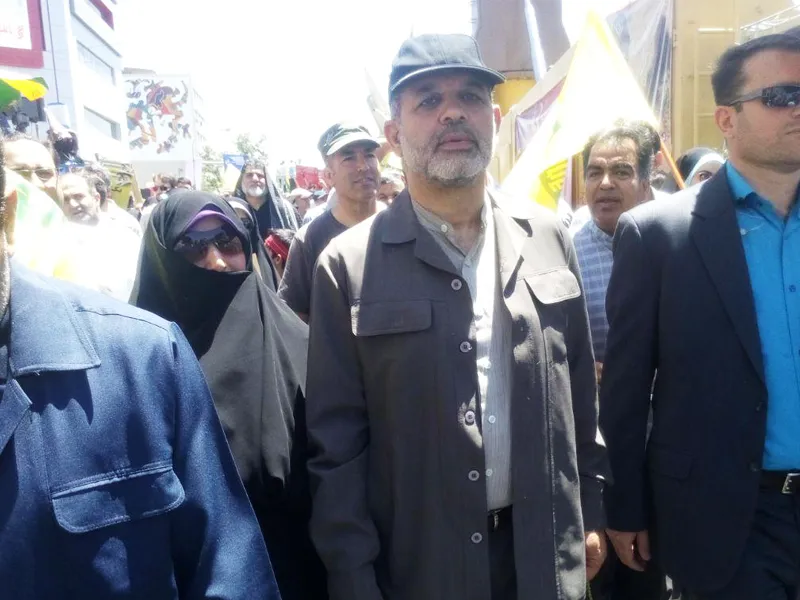 احمد وحیدی و همسرش