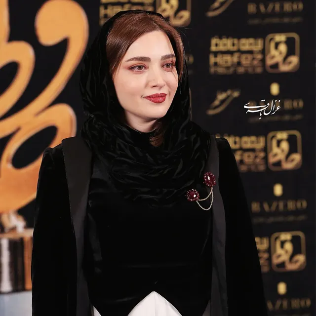بهنوش طباطبایی (مینا)