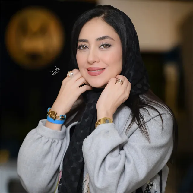 بهاره کیان افشار (دنیا)