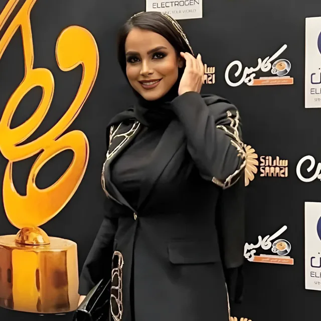آزاده مهدی زاده (شیدا) بازیگر سریال فاصله ها