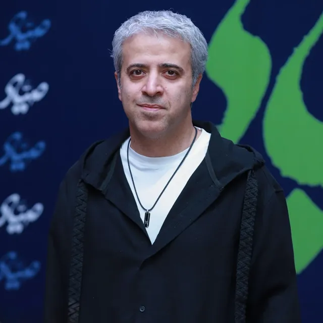 ایوب آقاخانی (رونی)