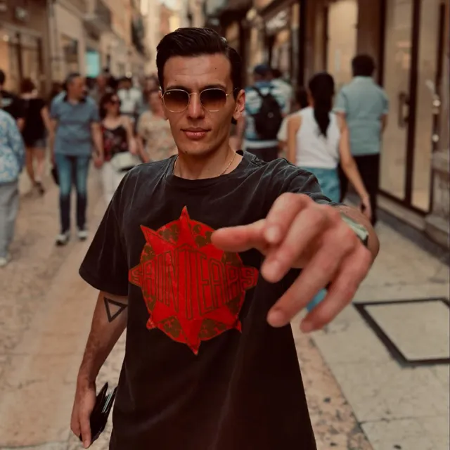 ۱۳- آرمان صالحی (لیبرو)