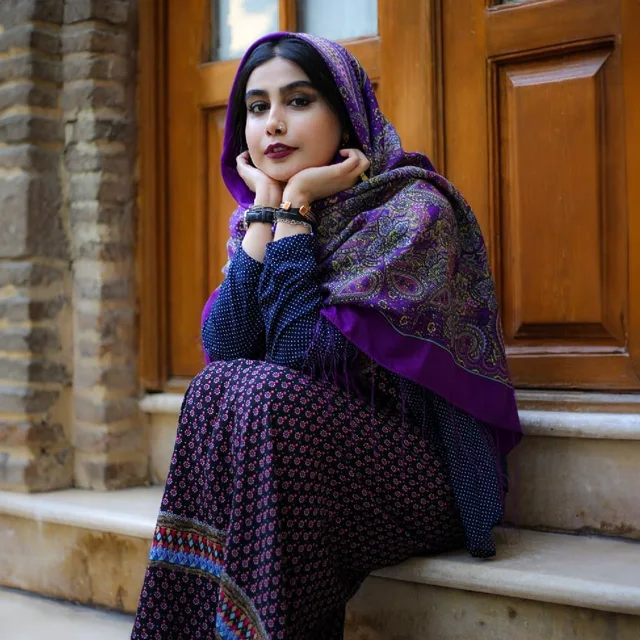 عکس و بیوگرافی آذین رئوف بازیگر