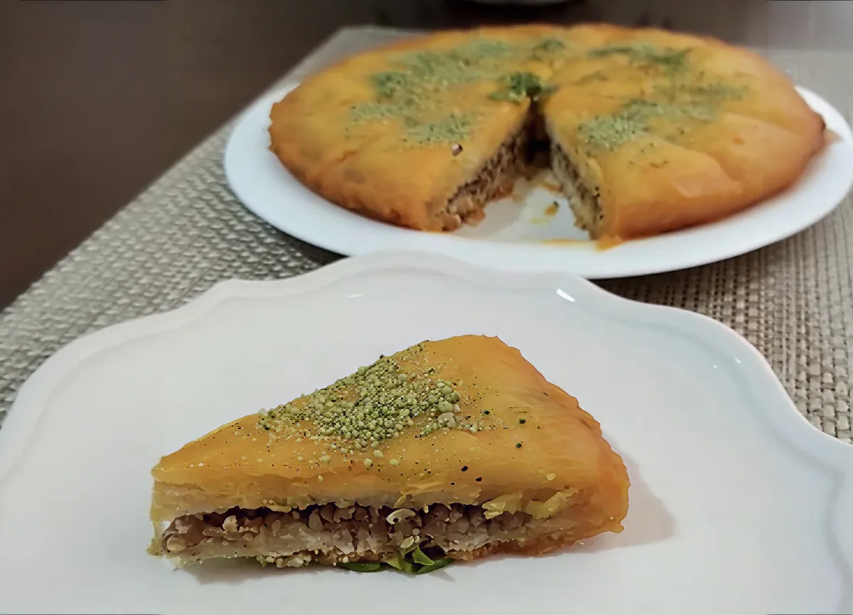 طرز تهیه باقلوا ساده در منزل (تابه ای) با فیلم تمام مراحل