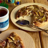 طرز تهیه کیک سیب خوشمزه بدون فر با فیلم مراحل