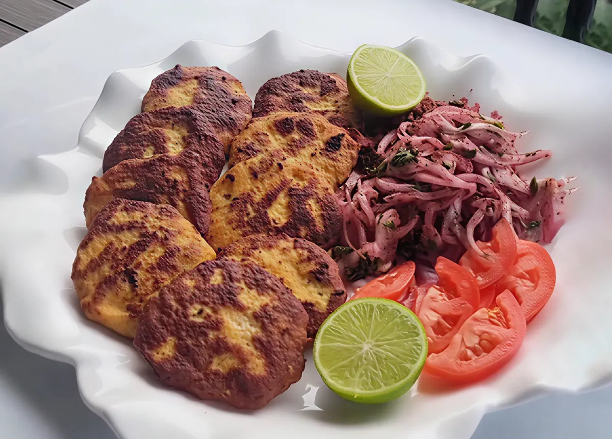 طرز تهیه چیکن پتی (غذای خوشمزه بین کتلت و کوکو) با فیلم