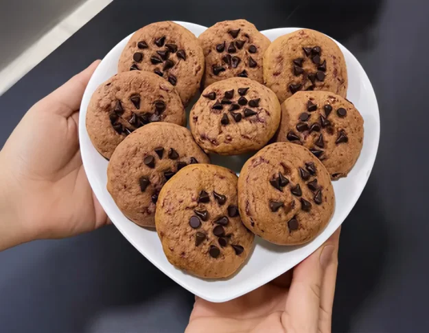 طرز تهیه کوکی آلبالو بدون فر فقط با ۲ قلم + ویدیو