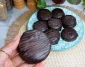 طرز تهیه کوکی مغزدار شکلاتی بدون فر برای مدرسه بچه ها