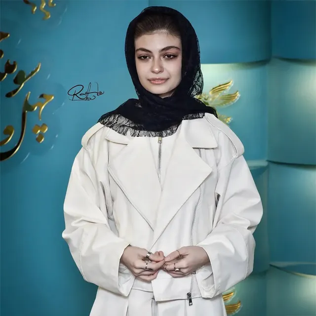 همه چیز در مورد ستایش دهقان