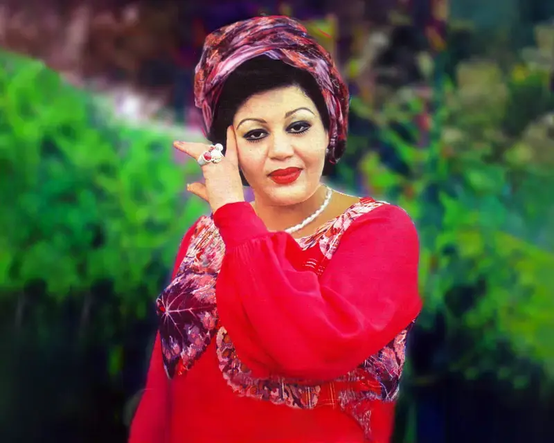 بیوگرافی هایده خواننده با عکس تا علت فوت
