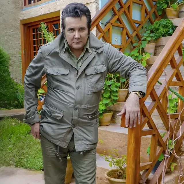 همه چیز در مورد حسام نواب صفوی