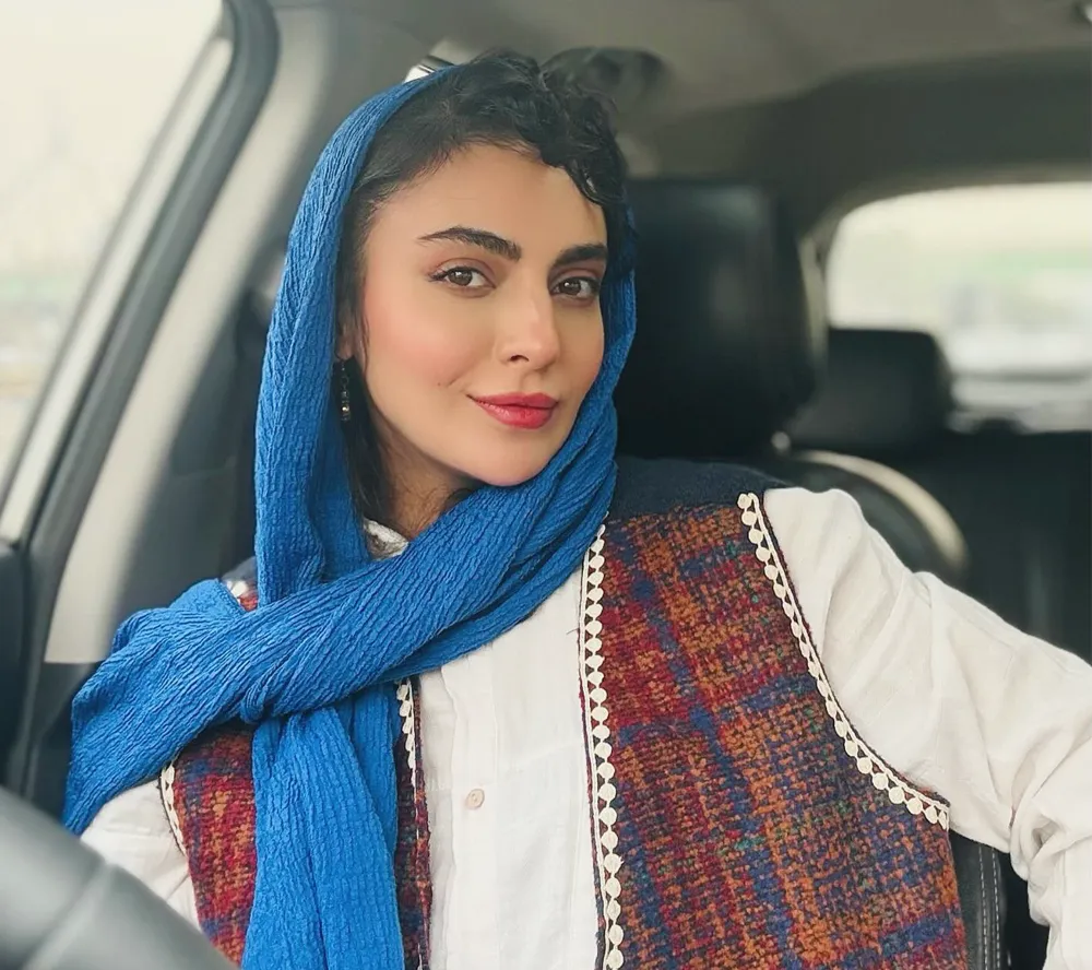 بیوگرافی مهشید جوادی از بازیگری تا مطالعه و ازدواج