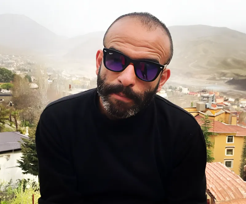 عکس و بیوگرافی امیر جنانی بازیگر