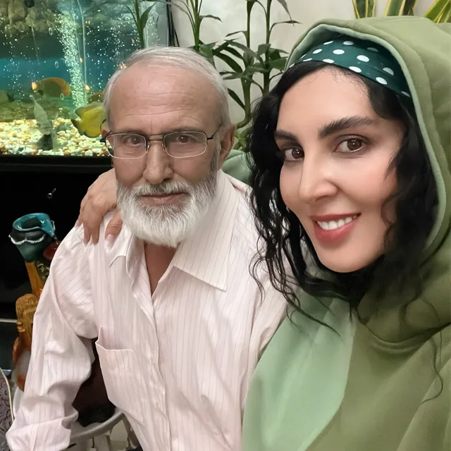 عکس لیلا بلوکات و پدرش