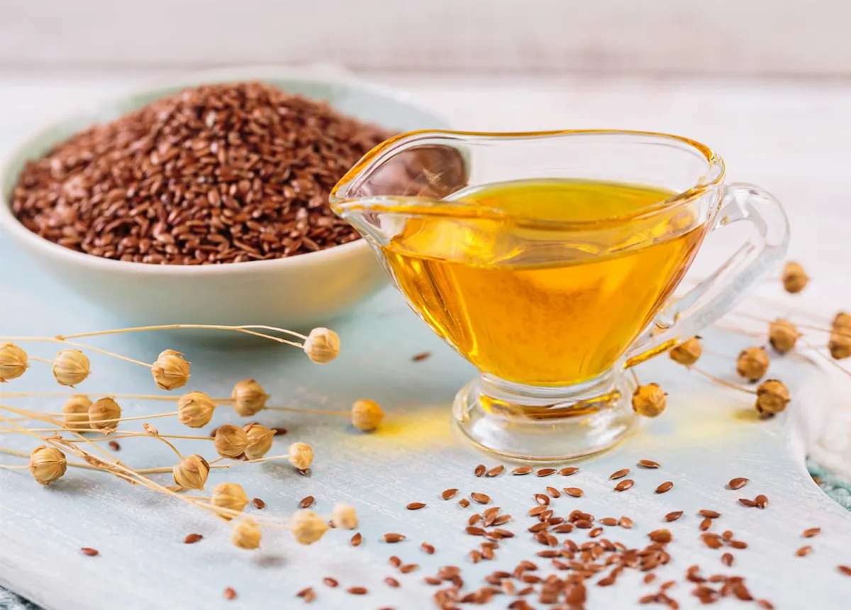 ۱۷ مورد از فواید و عوارض روغن کتان (زغر) به صورت علمی