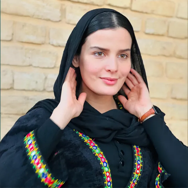 بیوگرافی غزاله اکرمی