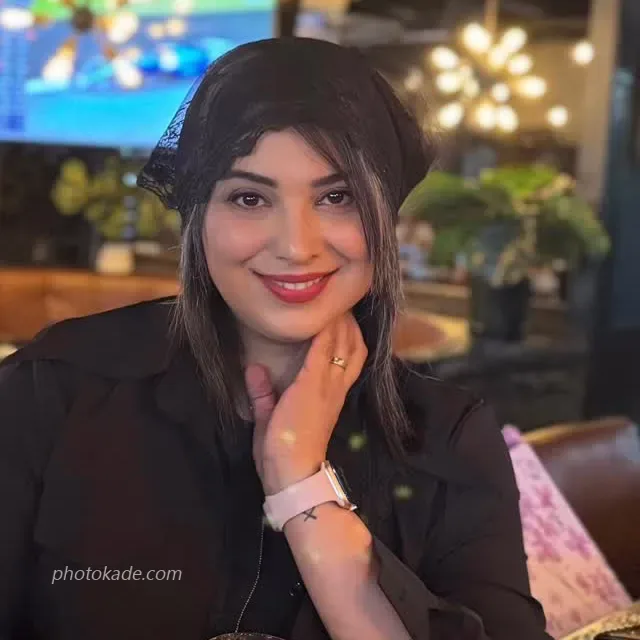 روشنک عجمیان (مهتاب)