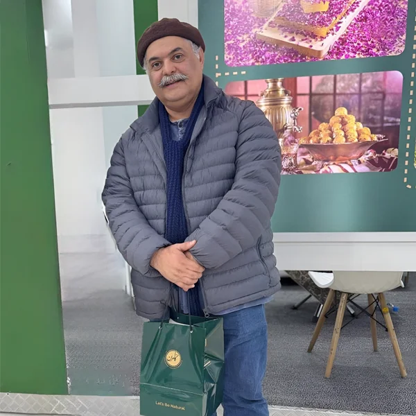 فرهاد بشارتی (محمود)