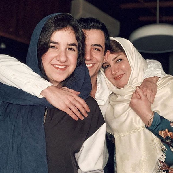 عکس مادر و خواهر علی شادمان