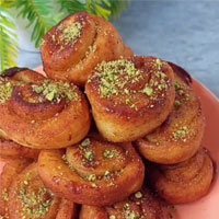 طرز تهیه شیرینی حلزونی بدون فر با فیلم مراحل